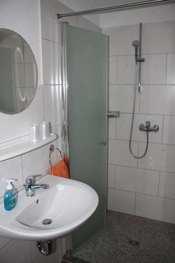 Gaestehaus Nikita รูสท์ ภายนอก รูปภาพ